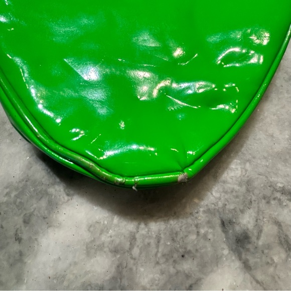 green alien bag 👽 - Picture 3 of 6